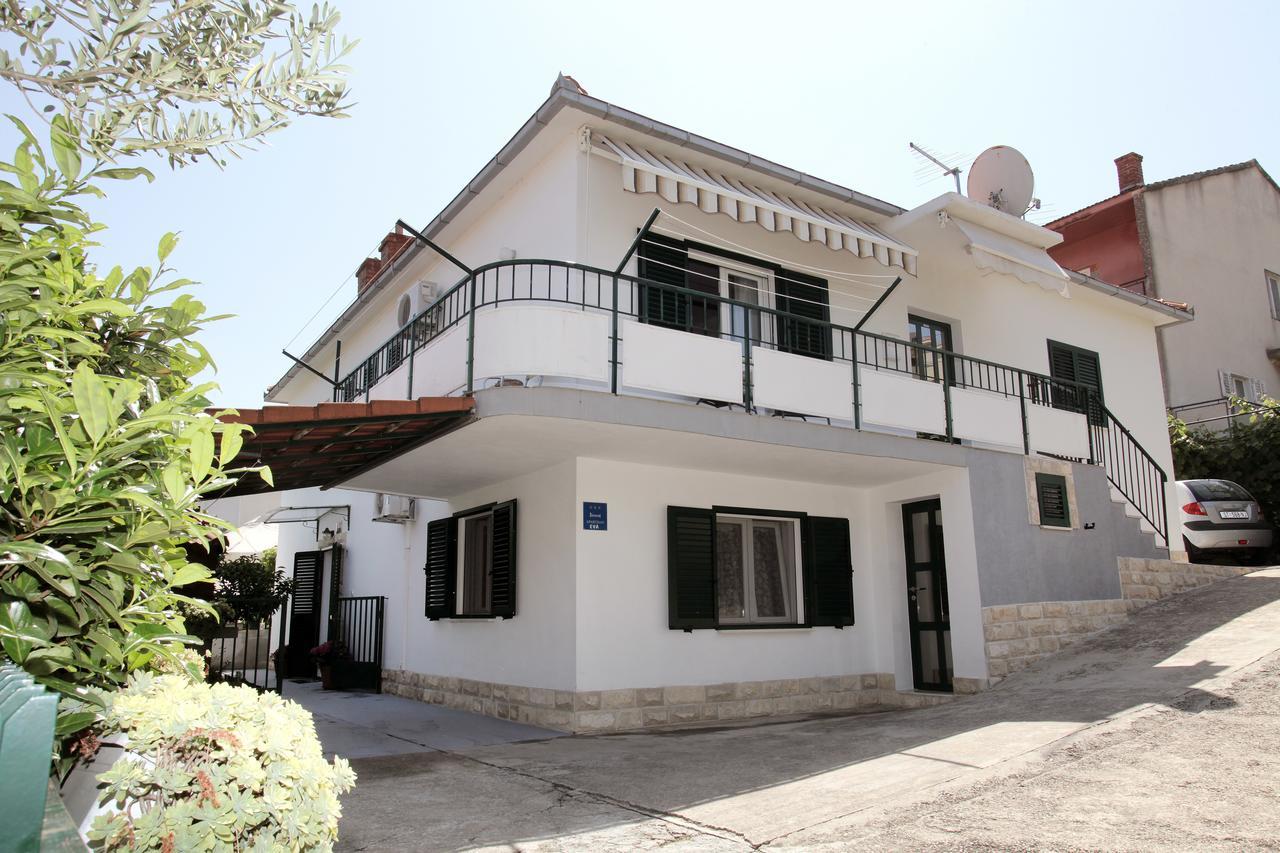 Apartment Eva Trogir Buitenkant foto