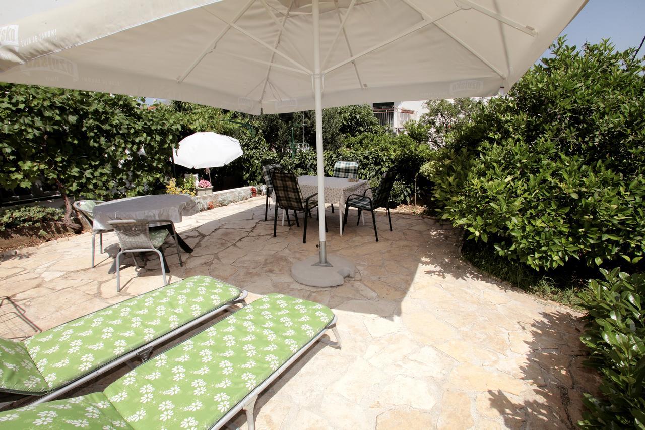 Apartment Eva Trogir Buitenkant foto